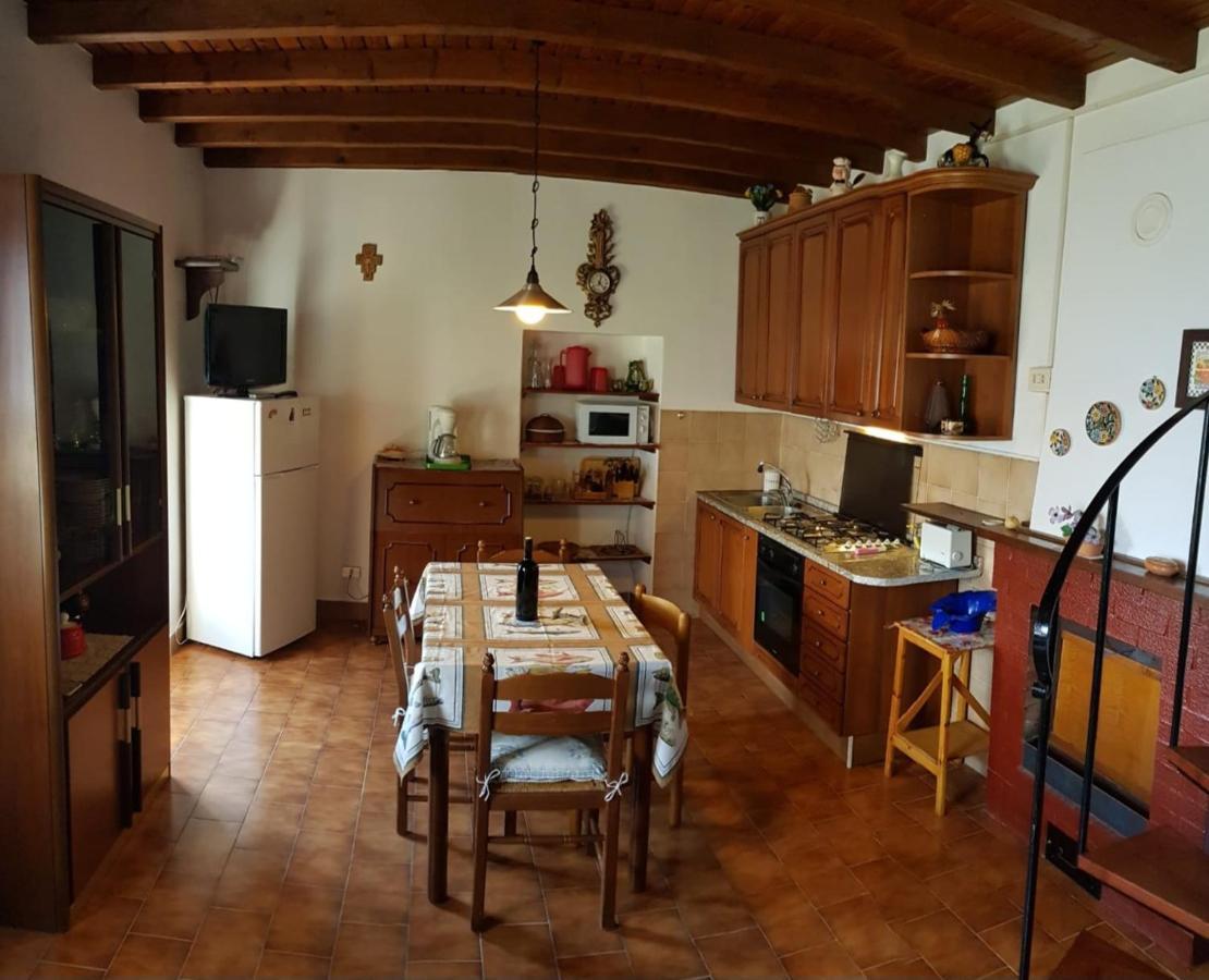Rustico Vita Rezzonico Exterior foto